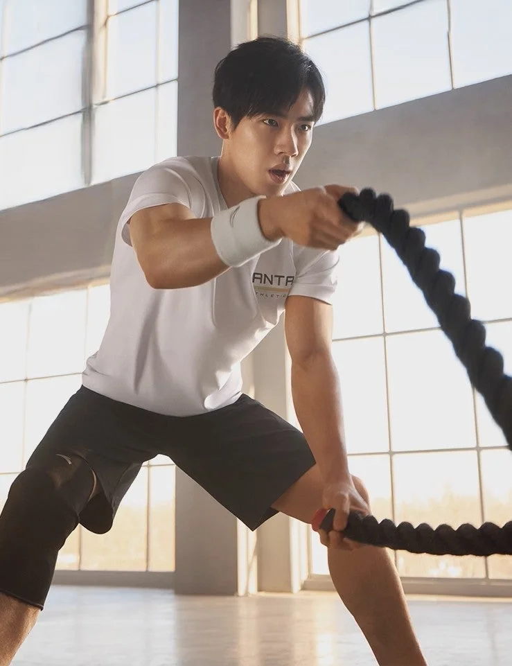 انتا تي شيرت بأكمام قصيرة